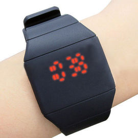 Het Horloge van de het Siliconemanchet van de aanrakingsvertoning, de Digitale Rode Geleide Horloges van de het Schermsport