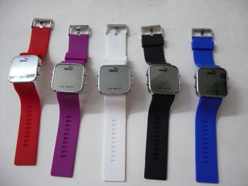 Duurzame Kleurrijke het Horloge/het Siliconearmbandhorloges van de Siliconemanchet