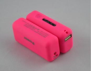 2600mAh Draagbare de Machtsbank van USB met LEIDEN Licht, Rood/Roze/Groen