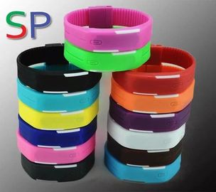 Het waterdichte Unisex- de Armbandpolshorloge van het Sportsilicone, leidde het Digitale Horloge van het Aanrakingsscherm