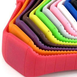 Van het de Aanrakings het Scherm Geleid Silicone van de jonge geitjesgift de Manchethorloge, het Horloge van Siliconesporten